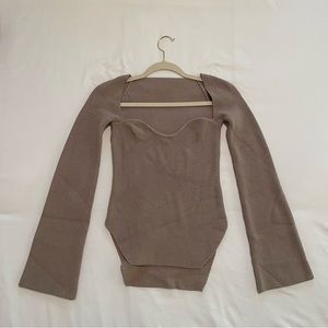 BROWN SWEATER SIZE SMALL
